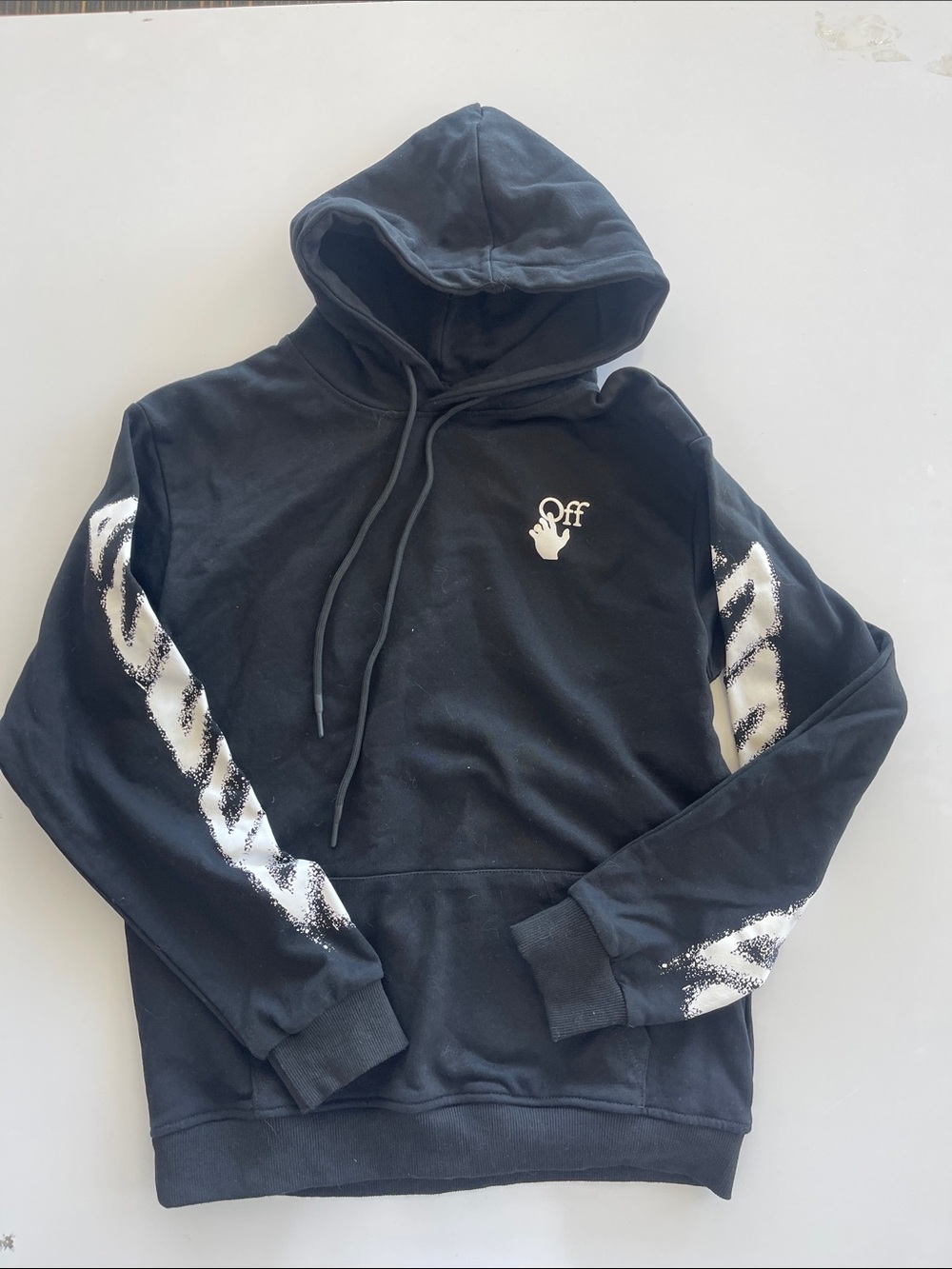 EUC Hoodie w/OFF designs 🔥Teen L or Adult S.